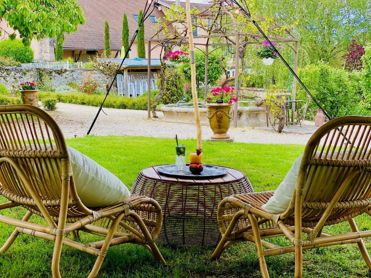 Hotel Domaine De Suzel Vignieu Exteriér fotografie
