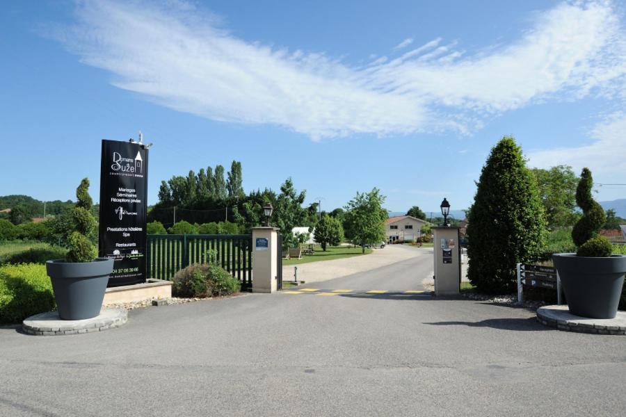 Hotel Domaine De Suzel Vignieu Exteriér fotografie
