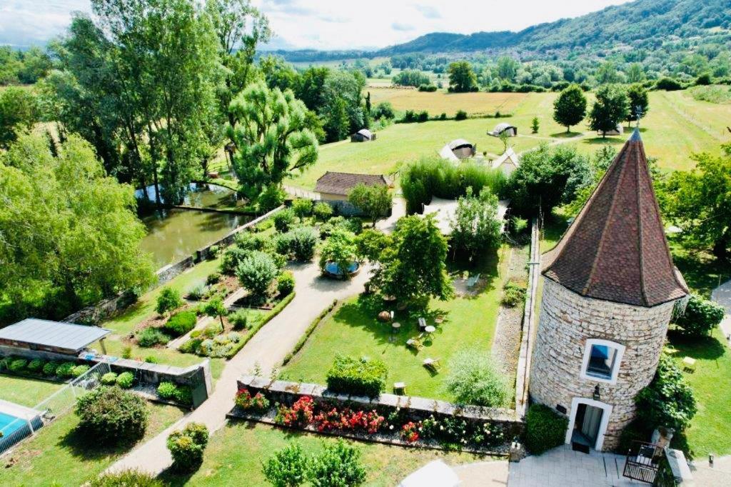 Hotel Domaine De Suzel Vignieu Exteriér fotografie